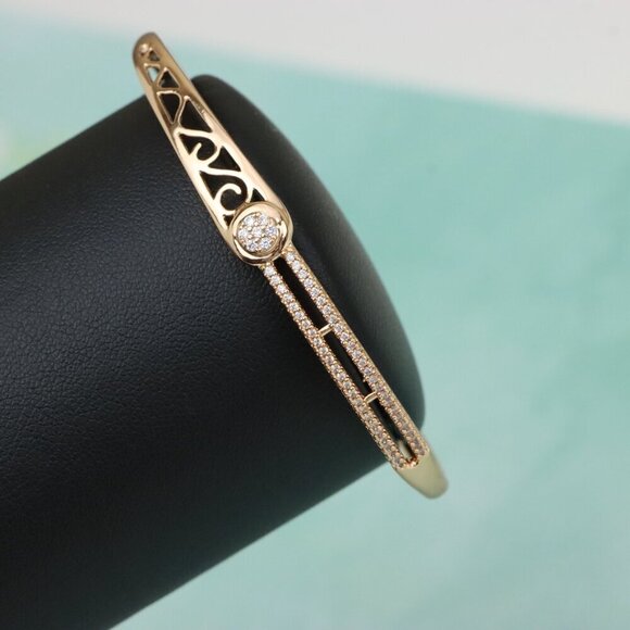 Elegant Rose Gold Bangle with Filigree & Sparkling Center Stone, XPBL0418 - Picture 8 of 12